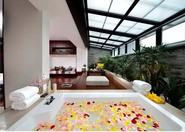 安琪儿月子酒店周年庆,邀您共聚!